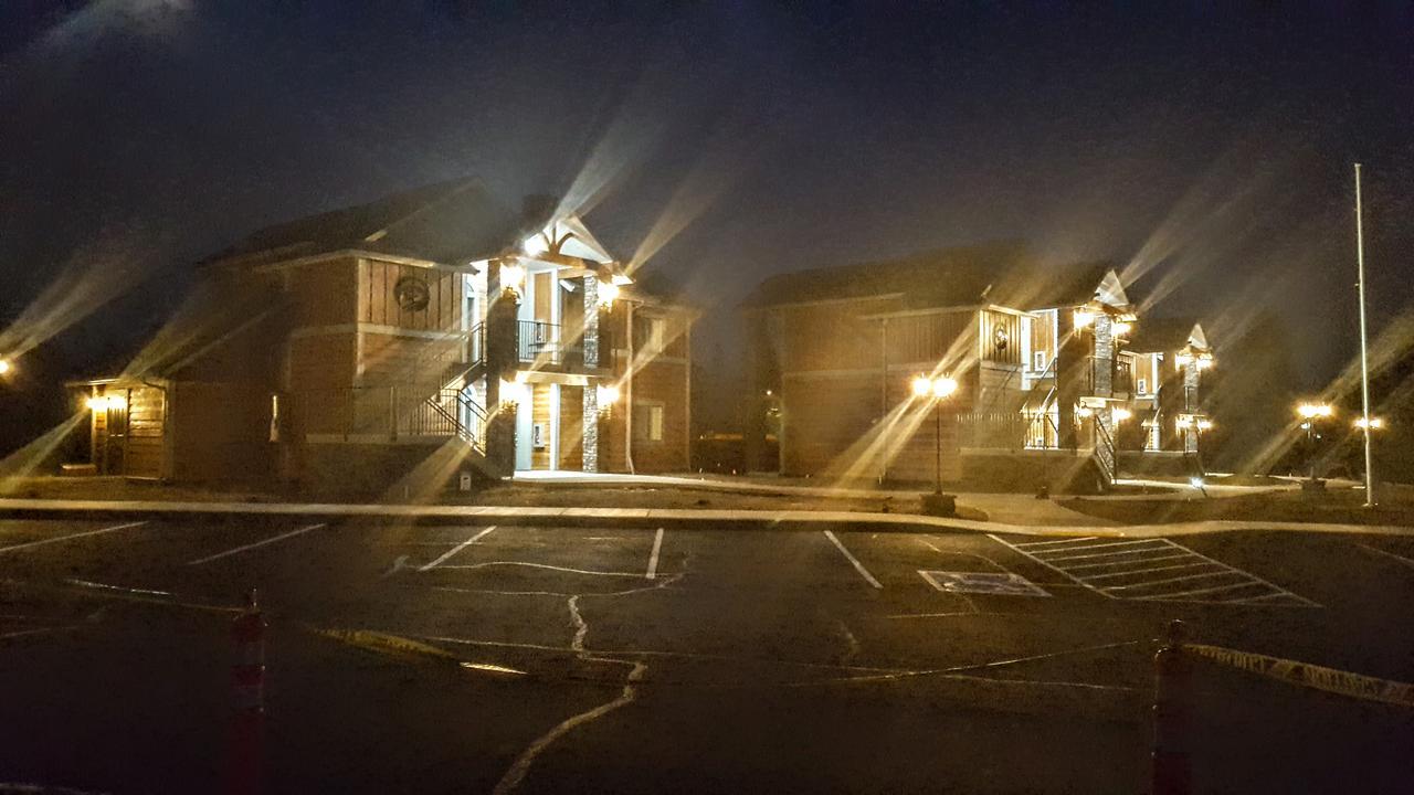 Resort At Eagle Point Golf Club Lodging Exterior photo